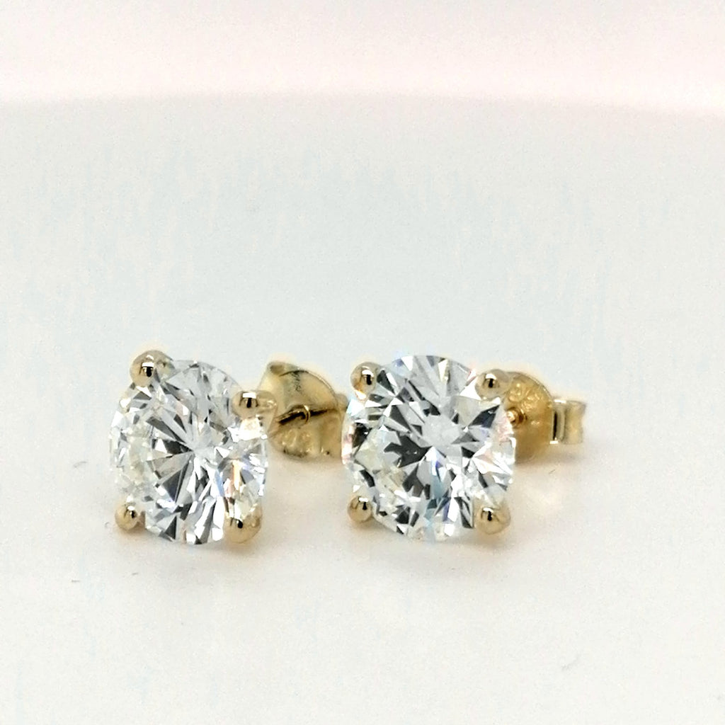 Prabangūs auskarai geltono aukso 2.00 ct apvalios formos | Laboratoriniai Deimantai
