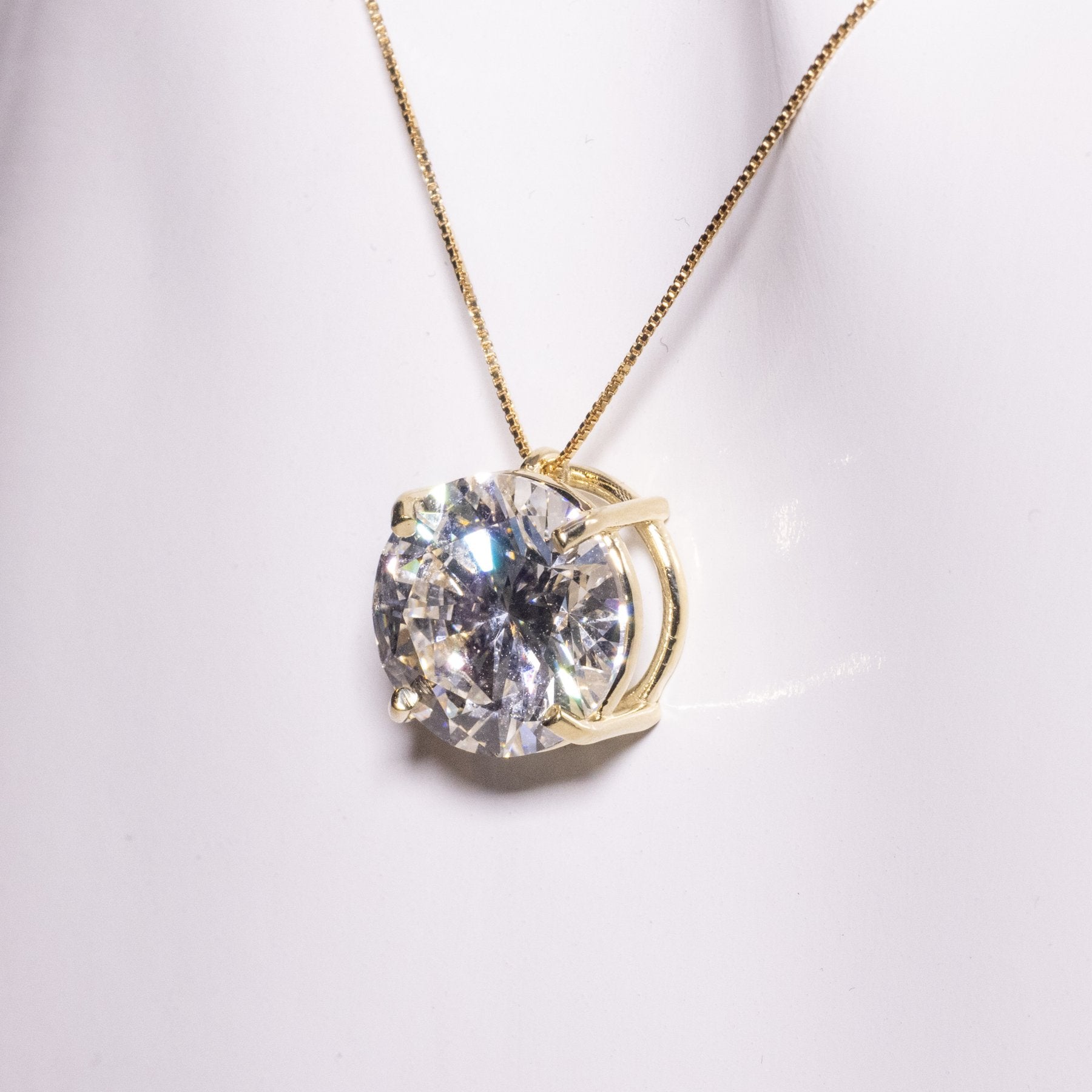 Išskirtinis Pakabukas su Deimantu 5.01 ct | Auksas