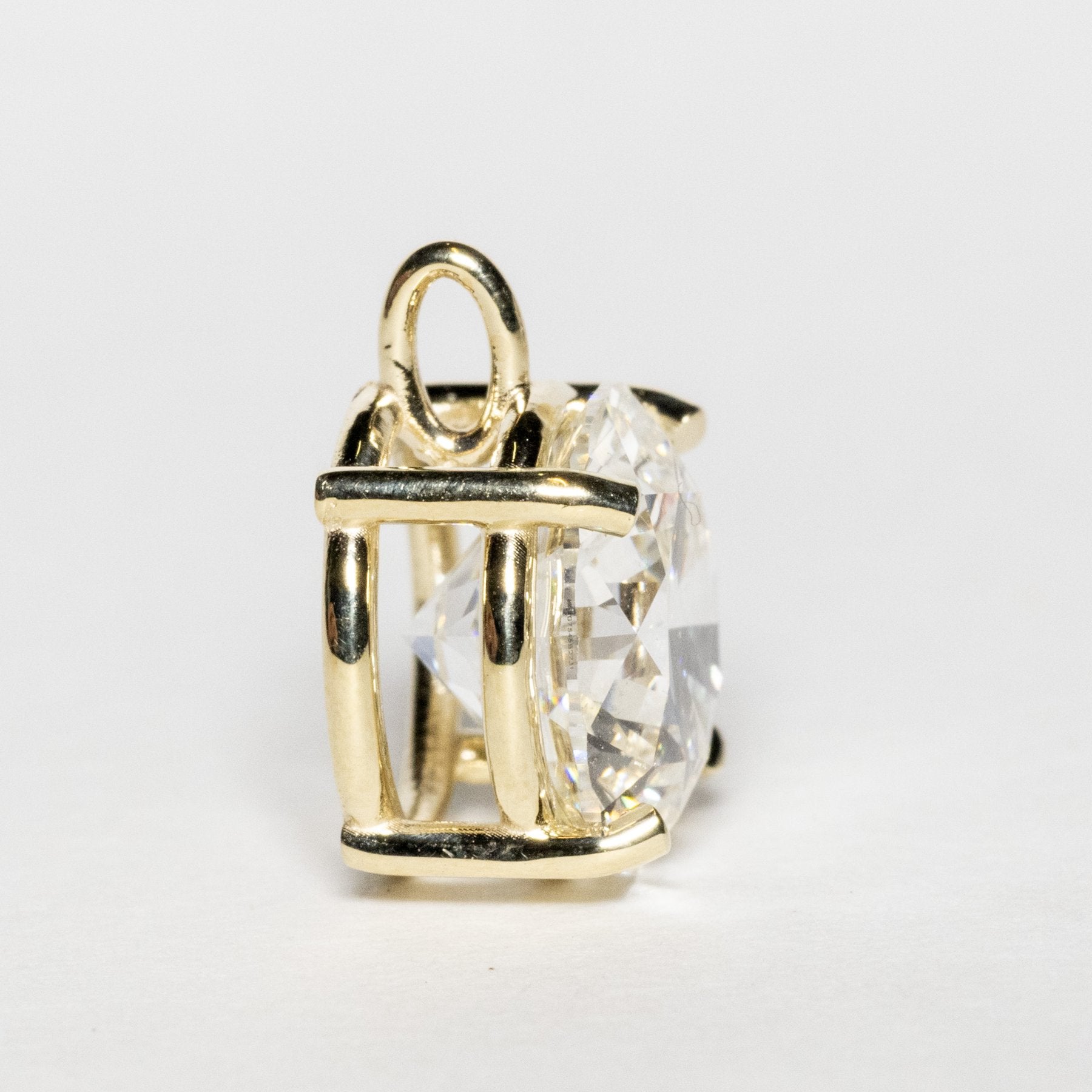 Prabangus Auksinis Pakabukas 3.01 ct | Laboratorinis Deimantas