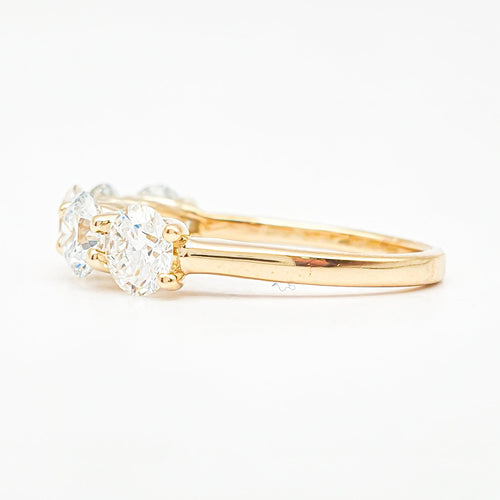 Elegantiškas Žiedas Auksinis 2.14 ct | Auginti Deimantai
