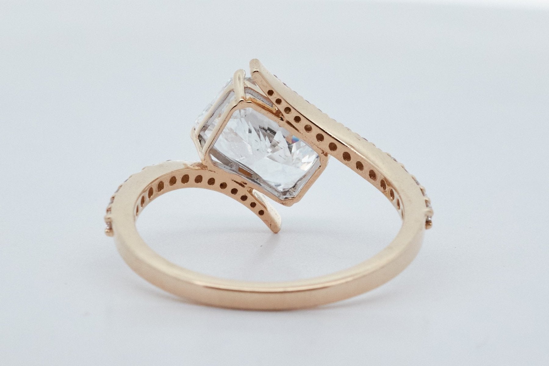 Išskirtinis Žiedas Emeraldo Formos 2.09 ct | Auksas