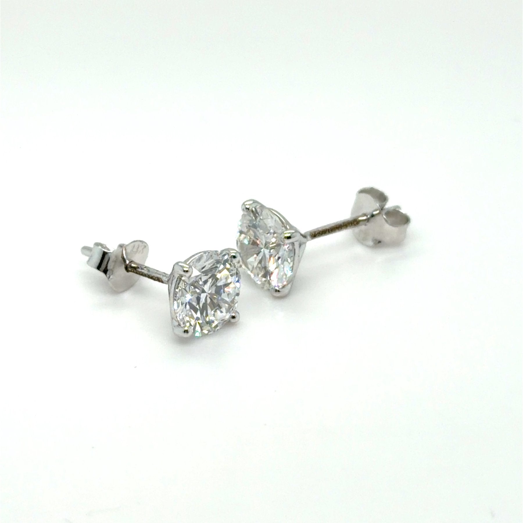 Prabangūs auskarai balto aukso 2.14 ct apvalios formos | Laboratoriniai Deimantai