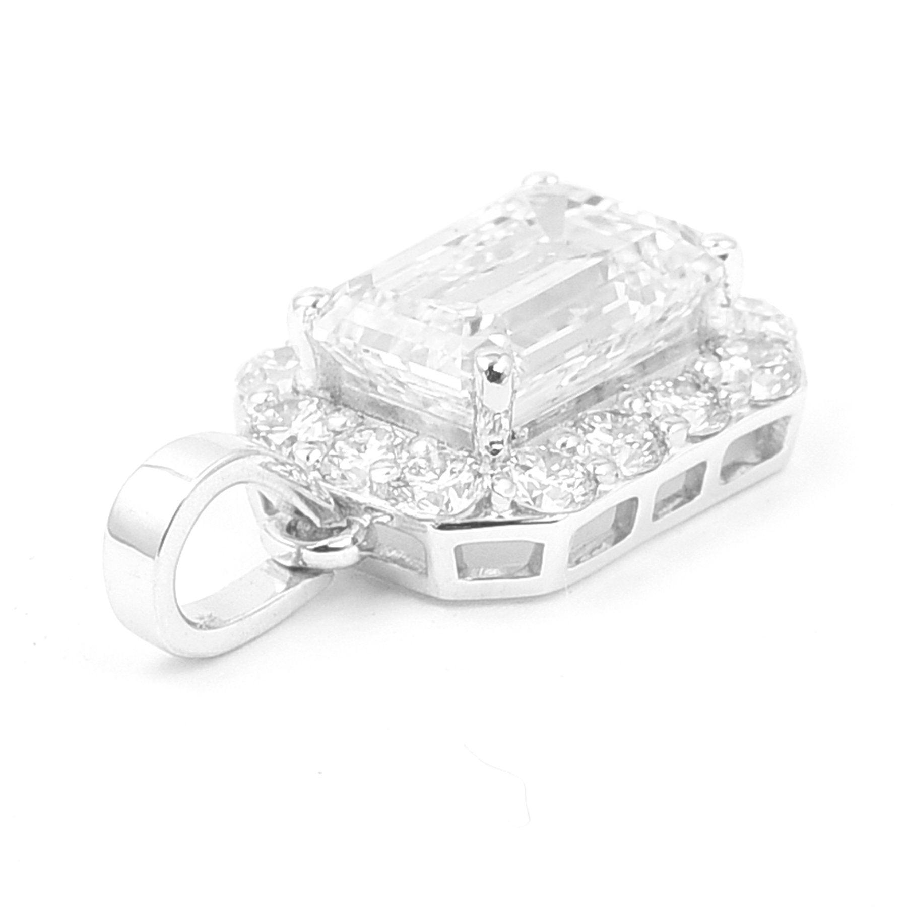 Elegantiškas Pakabukas Emeraldo Formos 1.91 ct | Auksas