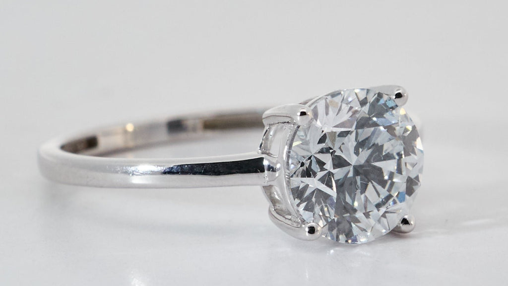 Prabangus žiedas balto aukso 2.03 ct apvalios formos | Laboratorinis Deimantas