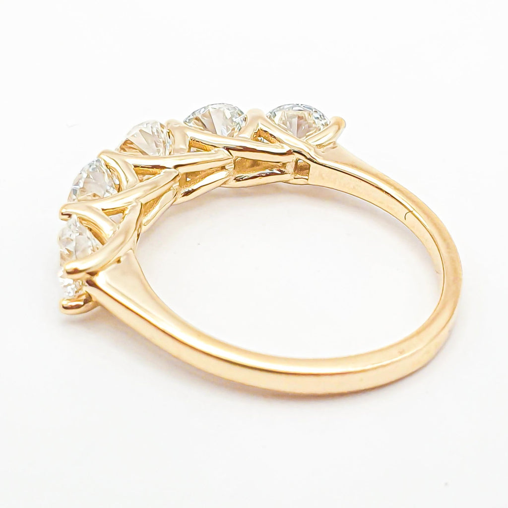 Elegantiškas Žiedas Auksinis 2.14 ct | Auginti Deimantai
