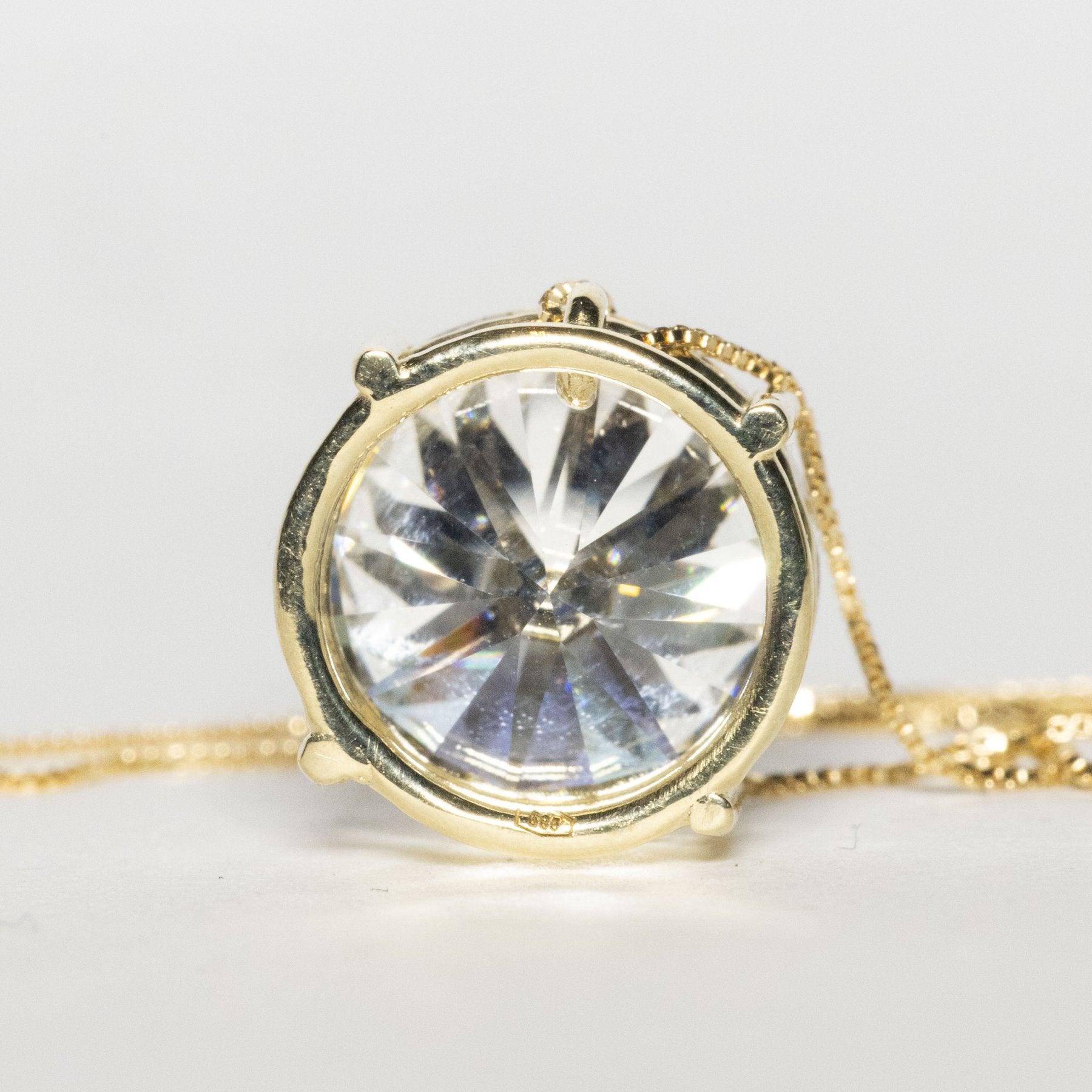 Išskirtinis Pakabukas su Deimantu 5.01 ct | Auksas