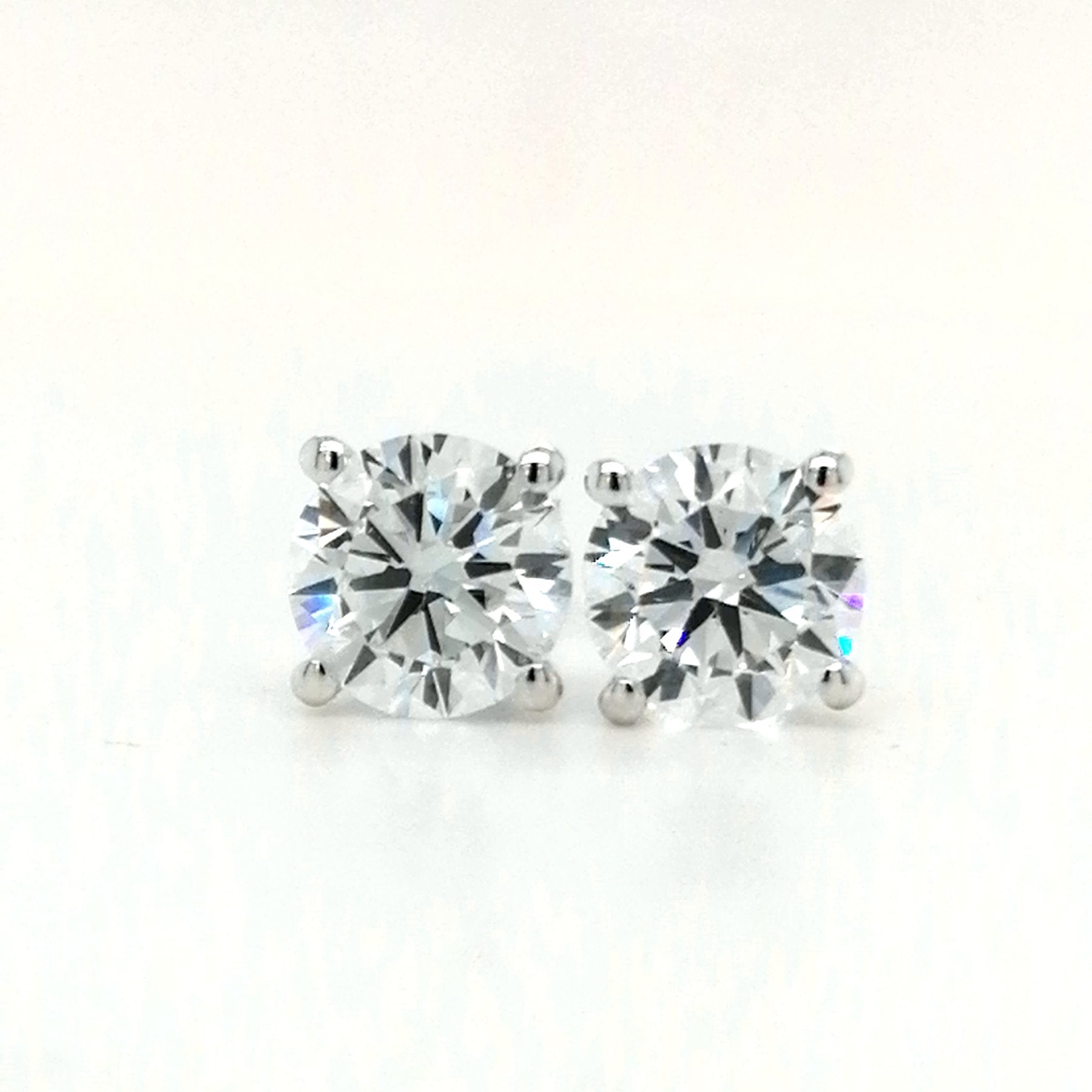 Klasikiniai Auksiniai Auskarai 2.52 ct | Laboratorinis Deimantas