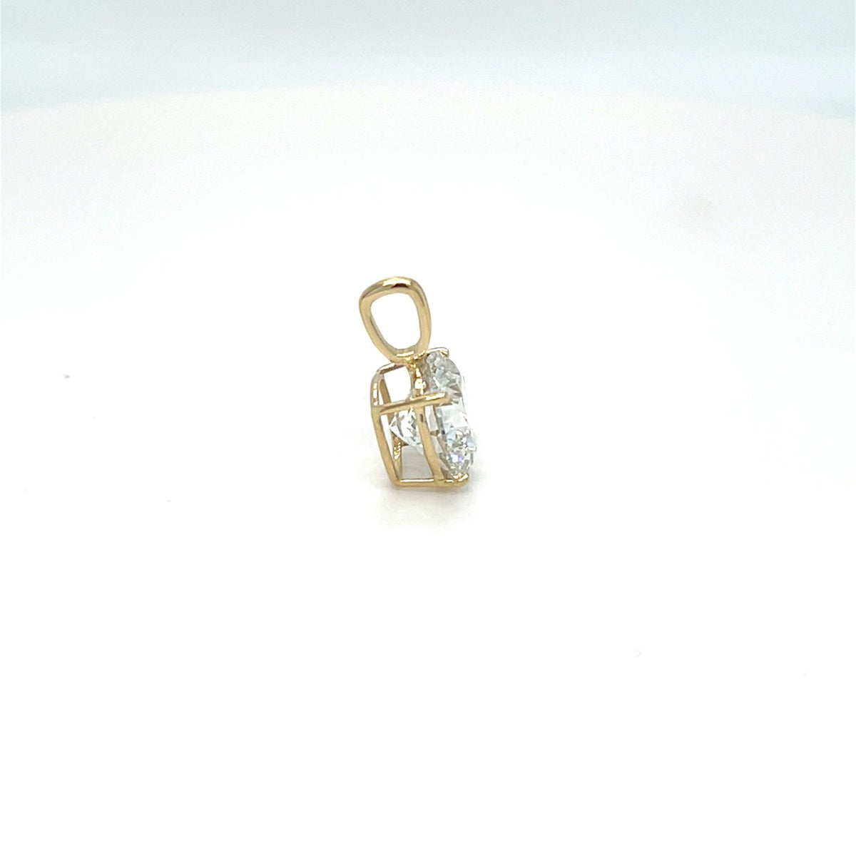 Klasikinis pakabukas geltono aukso 1.05 ct apvalios formos | Laboratorinis Deimantas