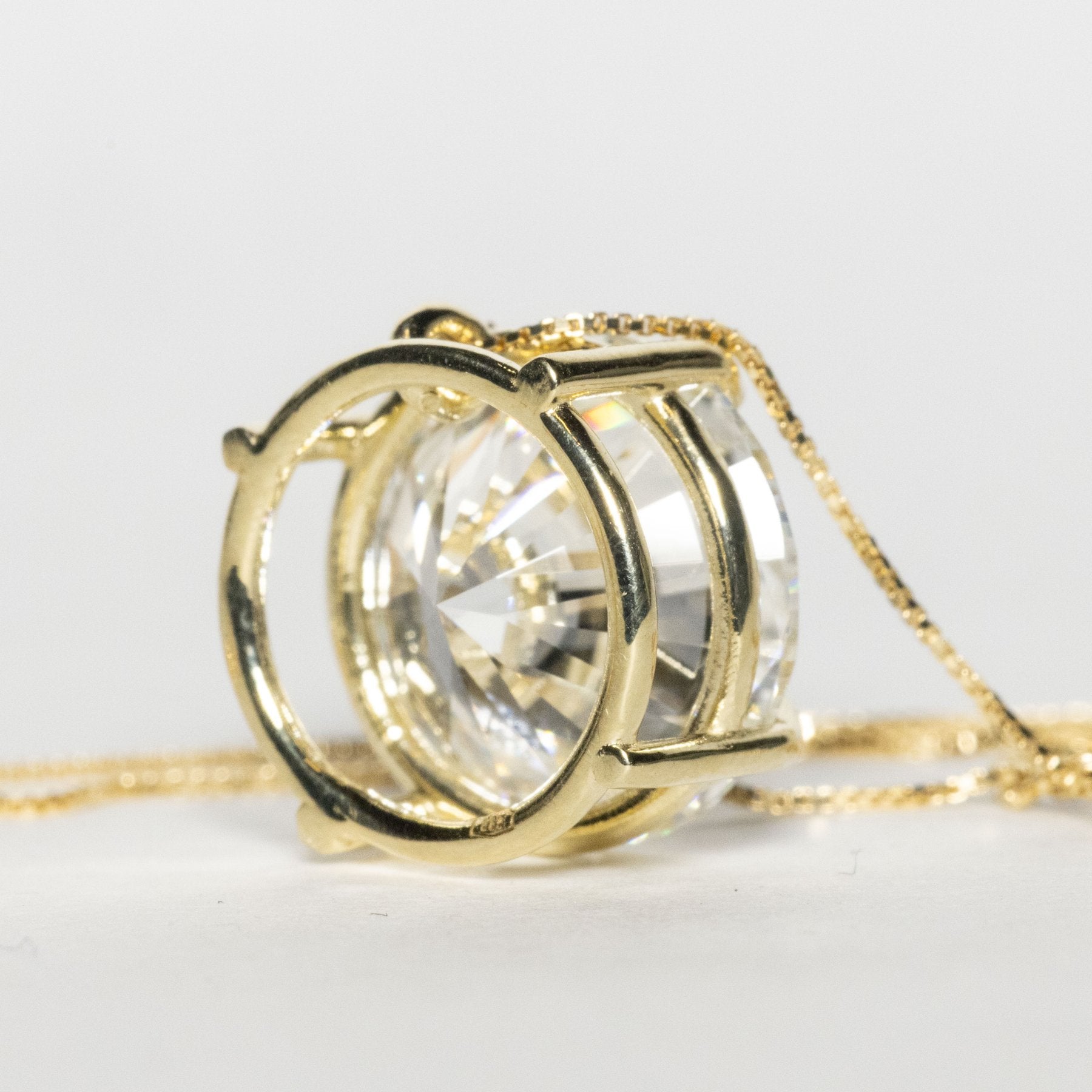 Išskirtinis Pakabukas su Deimantu 5.01 ct | Auksas